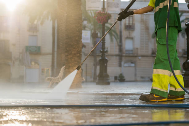 Best Factory Floor Cleaning  in Farmersville, CA